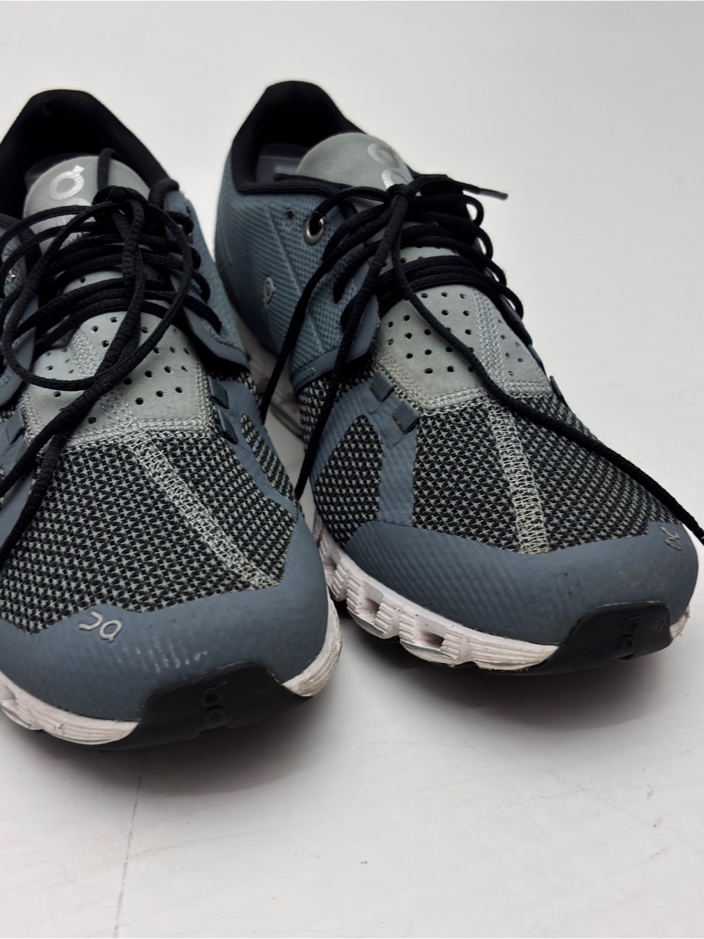 Women’s On Running On Cloud Running Cloudswift Gray Black Running Shoes 10 - Picture 3 of 9